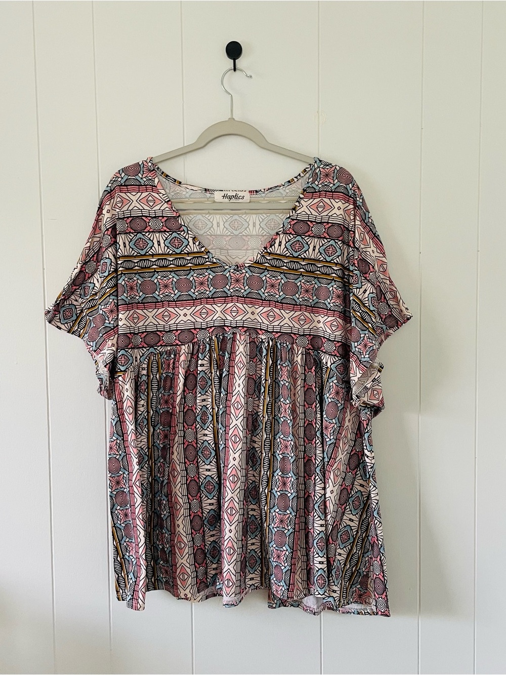 Haptics Pink Patterned V-Neck Peasant Blouse